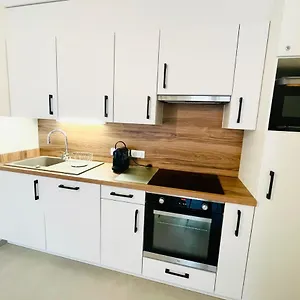 le-quartz-tresum-emplacement-face-lac-garage-et-vlos-inclus.hotels-rhonealpes.com/